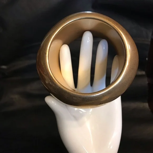 Vintage Designer Egyptian Born Ben Amun Gold tone Bangle - Picture 3 of 5